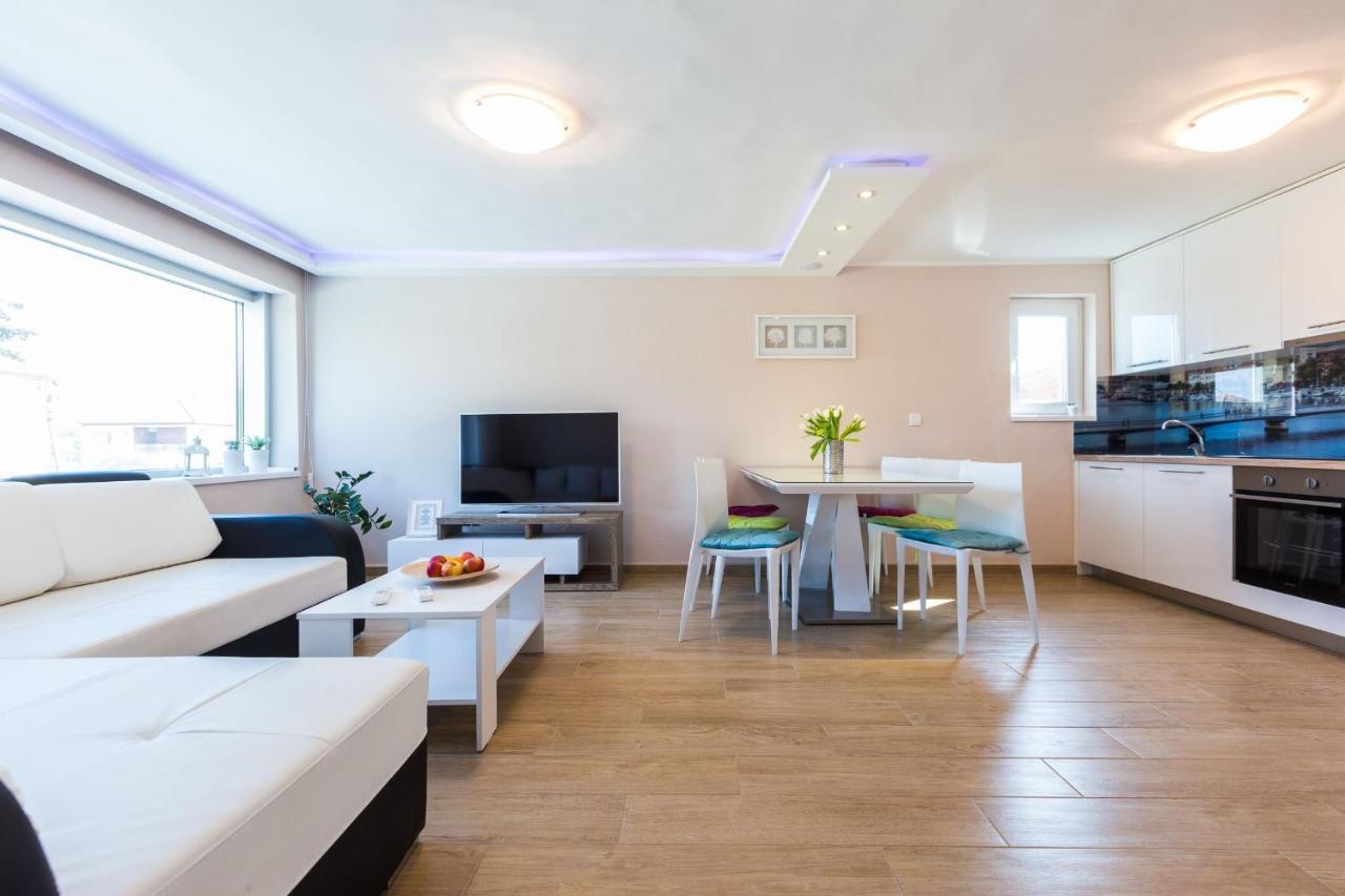 Apartments Jere ザダル エクステリア 写真