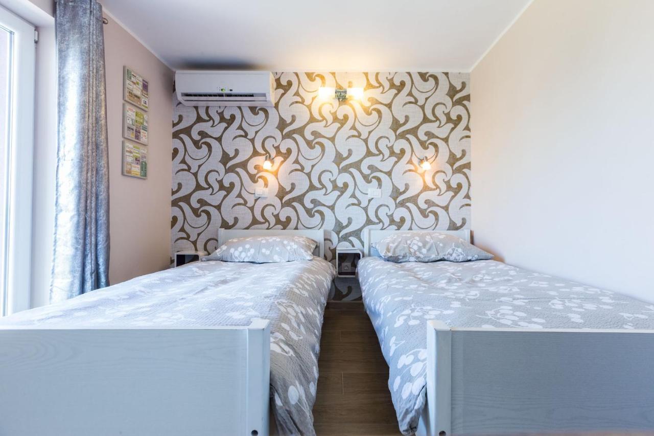 Apartments Jere ザダル エクステリア 写真