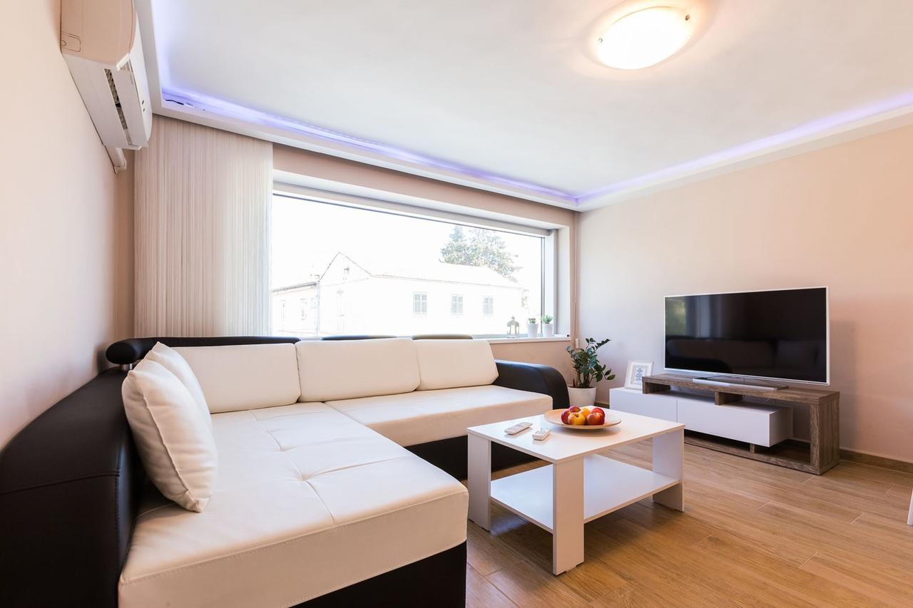 Apartments Jere ザダル エクステリア 写真